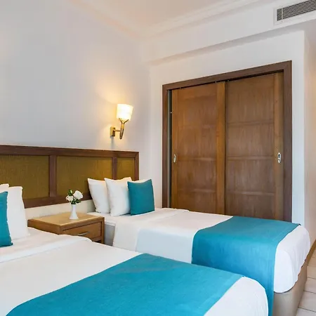 Hotel Labranda Mares 5*