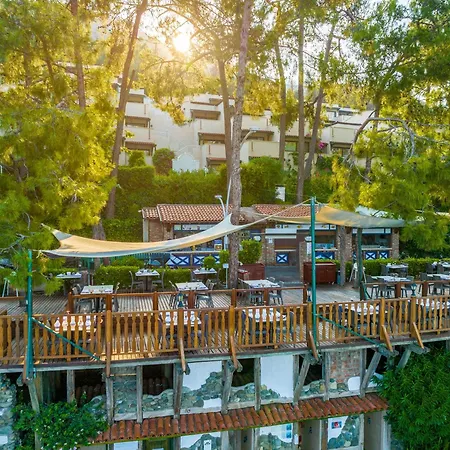 Hotel Labranda Mares