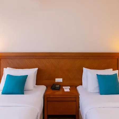 ホテル Labranda Mares 5*